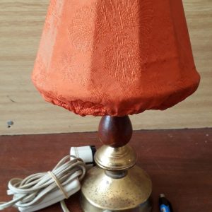 Stolná (nočná) lampa