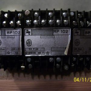 Relé RP102