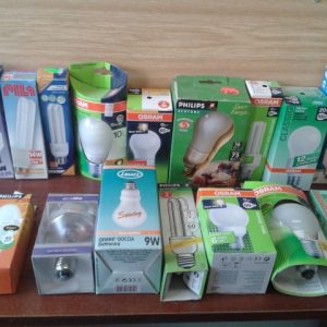 Žiarovky úsporné ,,kompakty“
