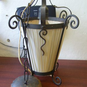 Luster kovaný