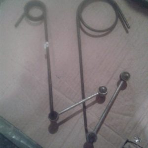 Mechanizmus hydraulicko-pružinový