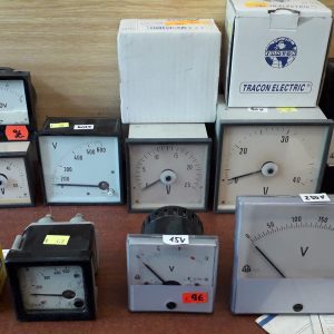 Voltmetre panelové AC