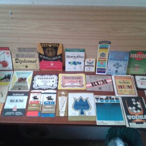 Nálepky na fľaše s alkoholom