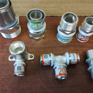 Tvarovky na vodu, UK, vzduch mosazdné lisovacie zn. UPONOR S-Press LMC Plus (nový typ) pr. 16-40mm