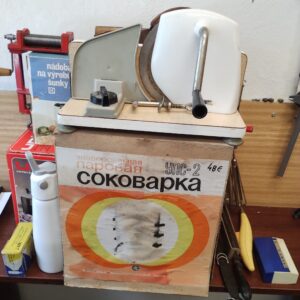 Kuchynské náradie ručné „Retro“