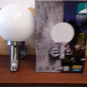 Lampa vonkajšia Eglo Nicia E27 60W IP44 s čidlom 54€